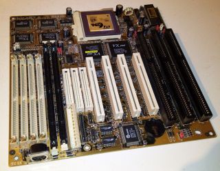 Amptron Pm - 8400d Vintage Motherboard Intel Socket 7 /w St 6x86 P150,  120 Mhz Cpu