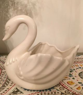 Vintage Hull Pottery Ivory White Swan Planter 812 Usa