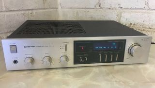 Vintage Pioneer Sa - 520 Stereo Integrated Amplifier Silver Face Blue Vu Lights