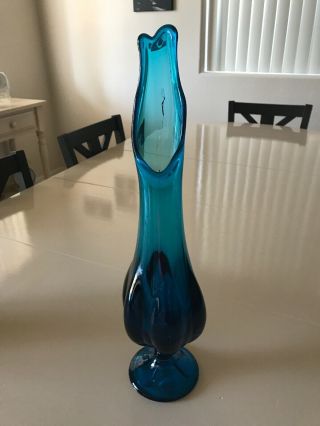 Vintage 17.  5 " Mid Century Modern Art Glass Swung Vase Viking Footed Blue Mcm
