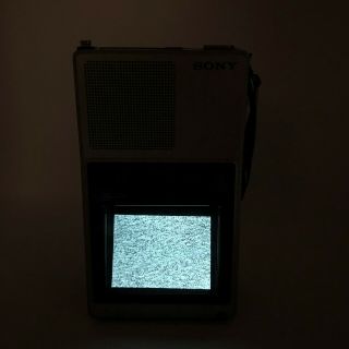 Rainman ' s Sony Watchman FD - 40A Portable Handheld TV Television Case 3