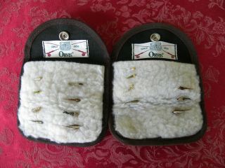 2 Vintage Orvis Fly Fishing Holder Cases Fleece Fabric Button Snap &15 Flies