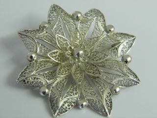 An Exquisite Vintage Solid Silver Fine Filigree Ladies Flower Brooch