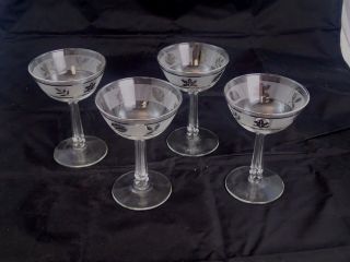 Set Of 4 Libbey Vintage Wine Glasses Frosted Platinum Silver Leaf Design 6 Oz