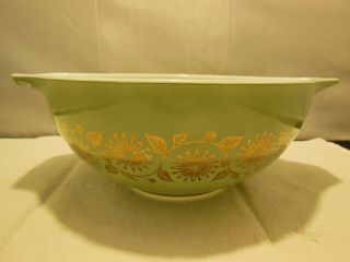 Vintage Pyrex 443 Sage Medallion Green & Gold Cinderella Mixing Bowl 2.  5 Quart