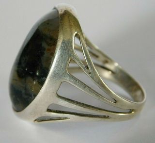 LARGE VINTAGE STERLING SILVER AND MOSS AGATE RING,  SIZE U 1/2,  (USA 10 1/2) 8