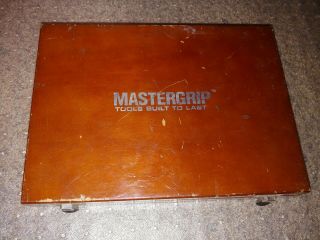 Vintage MASTERGRIP WOOD CARVING CHISEL Set 10 pc GOUGES PARTING TOOLS w/Wood BOX 2