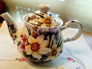 Vintage Sadler England Teapot Lovely Floral Fine China