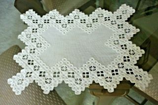 Vintage Hardanger Embroidered Lace Table Topper Placemat / Small Runner White