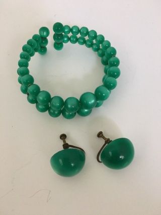 Vintage Green Moonstone Lucite Bead Bracelet & Earring Set (1068)