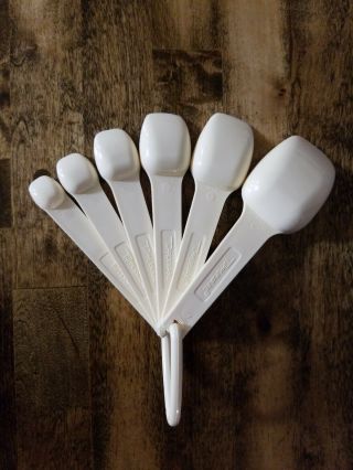 Vintage Tupperware Cream Measuring Spoons Set of 7 with Ring 2