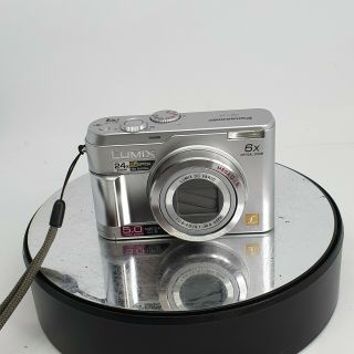 Panasonic Lumix DMC - LZ2 5MP 6x Zoom Vintage Digital Camera,  CASED 206 2