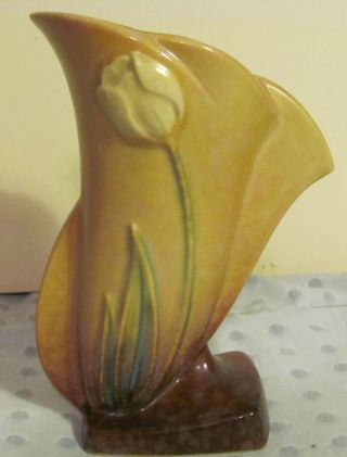 Vintage Roseville Pottery 71 - 4 Wincraft Tulip Vase,  8.  4 " Tall,  - Vg