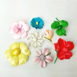 Vintage Floral Brooches Metal Enamel Pink Yellow Red Aqua White Green 8pc