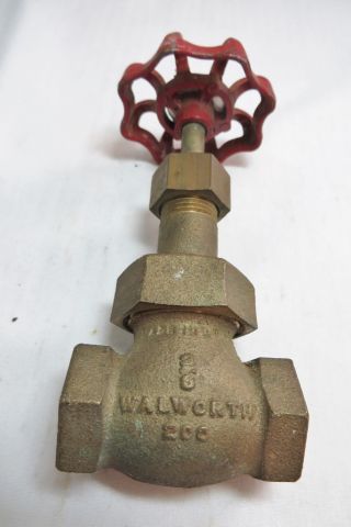 Walworth Globe Valve Vintage 3/8 200 Brass