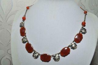 Wonderful Vintage Art Deco Glass Necklace With Rose Links