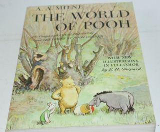 Vintage The World Of Pooh By A.  A.  Milne Illustrated By E.  H.  Shepard Pb 1957