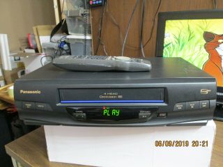 Panasonic Pv - V4020 Vhs Player Good W/remote Good