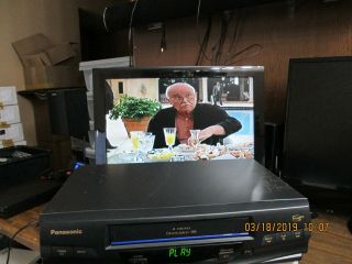 Panasonic PV - V4020 VHS Player good w/remote good 7