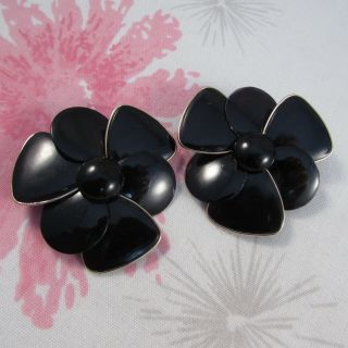 Vintage 1950s - 60s Black Plastic Flower Power Clip Earrings - Unworn