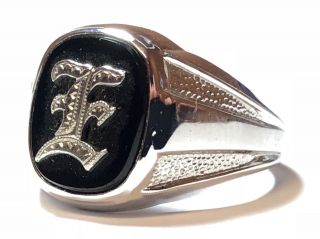 Vintage Unisex Sterling Silver ‘f’ Black Oynx Ring - Size 8 - Clark & Coombs
