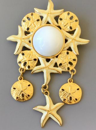 Vtg Seashell With Dangle Brooch In Enamel On Gold Tone Metal With Faux Stone