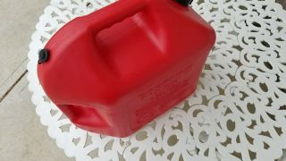 Vintage Blitz 5 Gallon Vented Gas Can With Pre - Ban Spout,  VENT and cap USA 2