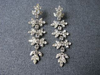 Vintage Design Clear Rhinestones Silvered Metal Flowers Long Earrings I