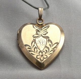 Vintage Gold Filled Fancy Engraved Heart Locket Pendant 5.  2 Grams Kd Mono Estate