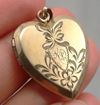 Vintage Gold Filled Fancy Engraved HEART LOCKET Pendant 5.  2 Grams KD Mono Estate 8