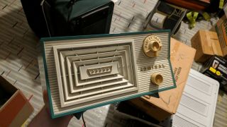 Vintage Admiral Am Radio Model 5c48