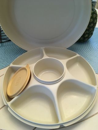 Vtg Tupperware Divided Vegetable Fruit Chip And Dip Tray 1665 1666 Almond