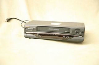 SYMPHONIC BY FUNAI VHS HQ Recorder VCR HAS REMOTE,  MODEL SE226G 2