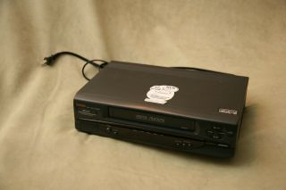 SYMPHONIC BY FUNAI VHS HQ Recorder VCR HAS REMOTE,  MODEL SE226G 3