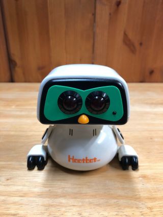 Vintage 1985 Tomy Hootbot Toy Robot Owl 