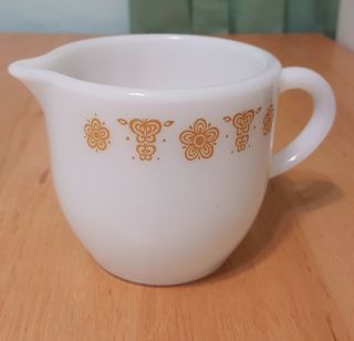 Vintage Collectable Pyrex Tableware 722 Creamer White Milk Glass Gold Butterfly