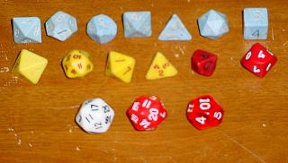 16 Vintage Dungeons And Dragons D&d Dice Old Early Tsr Gaming Rpg Blue Yellow