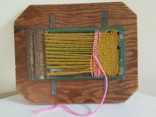 Vintage Metal And Wood Weaving Loom Retro 5”x9” Moving Parts