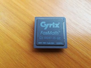 Cyrix Fasmath Cx - 83d87 - 25 - Gp For 386,  Vintage Fpu Top,  Year 1989