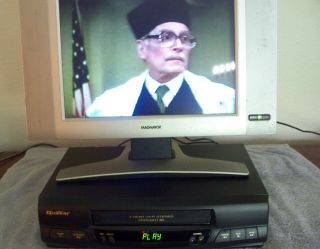 Quasar VHQ - 950 VCR 4 Head HiFi Stereo VHS Player Fully Functional with remote 5