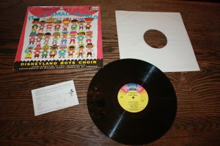 Vintage LP Vinyl Record Walt Disney It ' s a Small world Boys Choir 1289 folk song 2