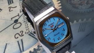 Vintage Seiko 5 Day Date Automatic Mechanical Movement Mens Wrist Watch B23 Z