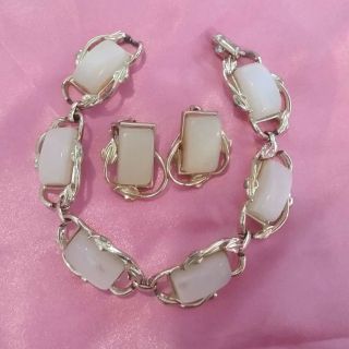 Vintage Coro Pale Pink Moonglow Thermoset Bracelet Earrings Demi Parure Set
