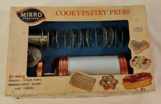 Vintage Mirro Cookie Press And Pastry Decorator 12 Discs 3 Tips & Booklet
