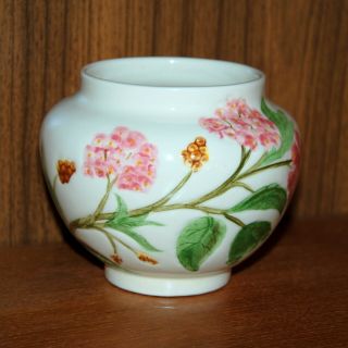 Vtg Catalina Pottery Made In The Usa Floral Flower Vase Art Pottery California