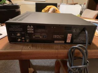 Pioneer LD - V2200 Laservision LaserDisc Player & 5