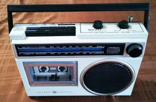Vintage Ge General Electric Portable Am Fm Radio Cassette Player Model 3 - 5240 - D