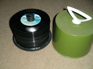 Vintage Green " Disk Go Case " 45 Rpm Record Storage Case & 56 80 
