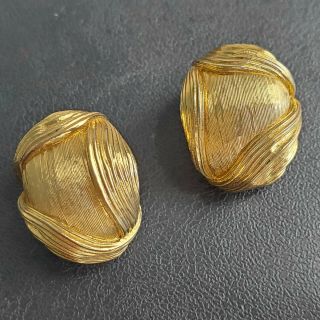 Signed Nina Ricci Vintage Gold Tone Brushed Abstract Design Clip Earrings L50