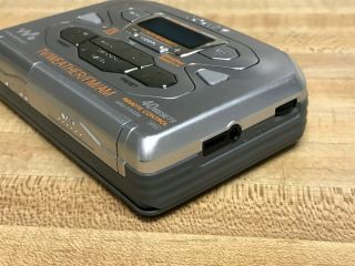 Sony Walkman WM - FX494 Cassette Tape Player Mega Bass AM/FM Radio TV Tuner 5